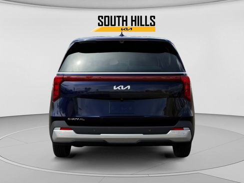 New 2026 Kia Carnival FWD image 5