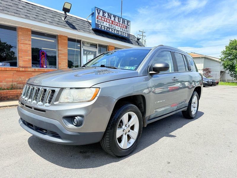 Used 2011 Jeep Compass Latitude w/ Sun/Sound Group image 1