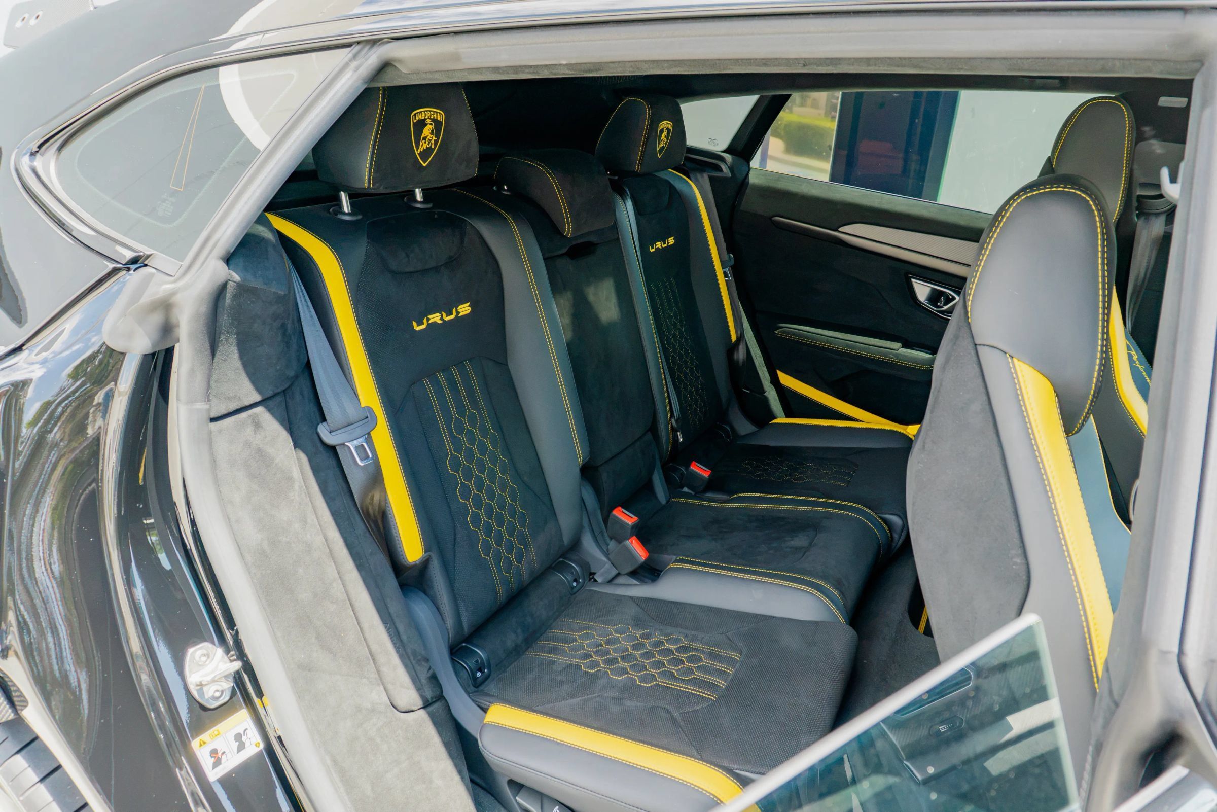 Used 2024 Lamborghini Urus Performante AWD/4WD image 14