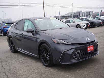 Used 2025 Toyota Camry SE