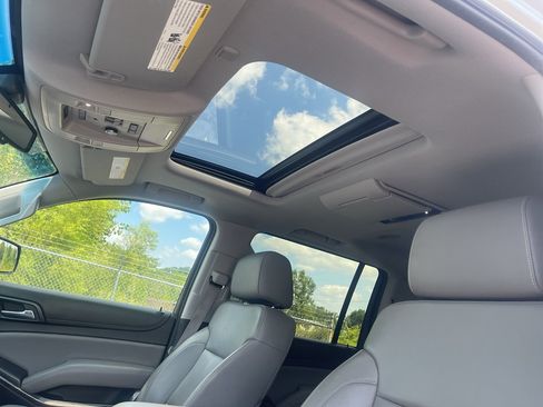 Used 2015 Chevrolet Suburban LT AWD/4WD image 20