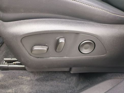 Used 2024 Chevrolet Traverse LT w/ Enhanced Driving Package image 13