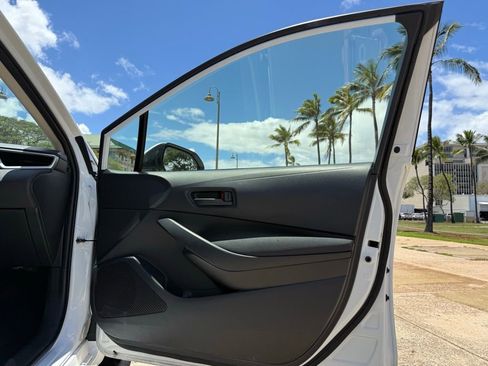 Used 2023 Toyota Corolla LE image 14