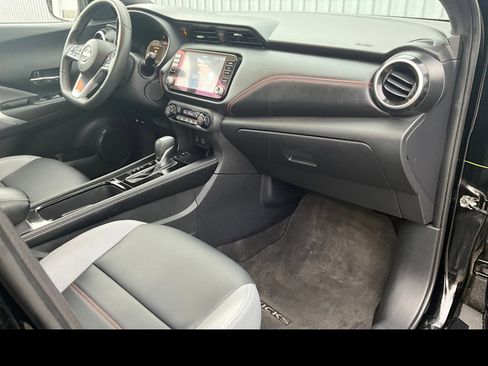 Used 2023 Nissan Kicks SR w/ SR Premium Package FWD image 9