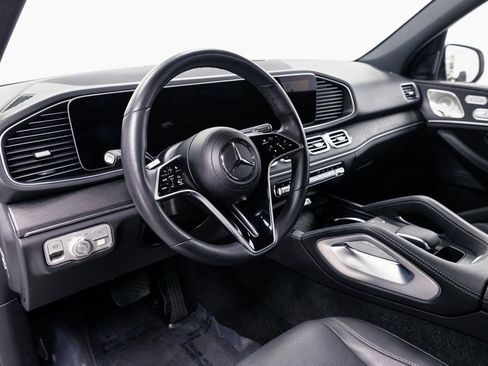 Used 2024 Mercedes-Benz GLE 450e 4MATIC w/ AMG Line Exterior image 9