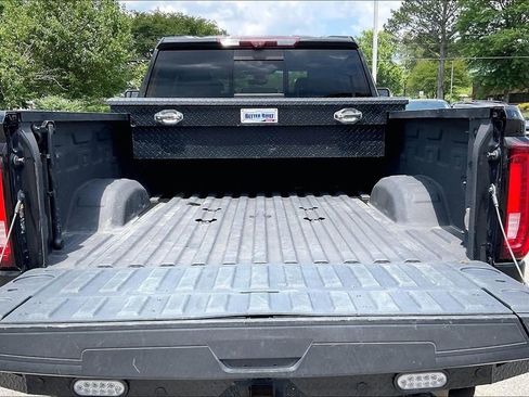 Used 2022 GMC Sierra 2500 Denali w/ Denali Ultimate Package AWD/4WD image 17