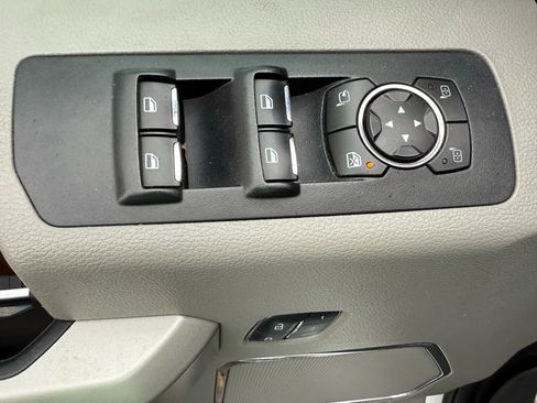 Used 2015 Ford F150 Lariat image 12