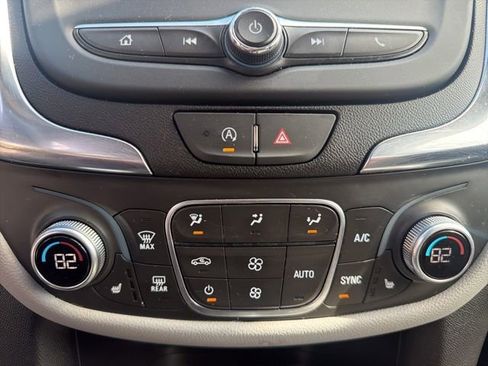 Used 2024 Chevrolet Equinox LT AWD/4WD image 16