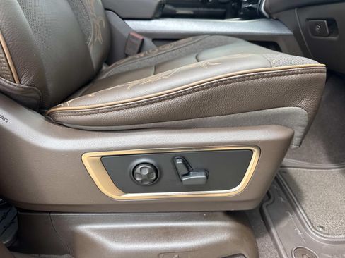 New 2026 RAM 1500 Limited w/ Bed Utility Group AWD/4WD image 13
