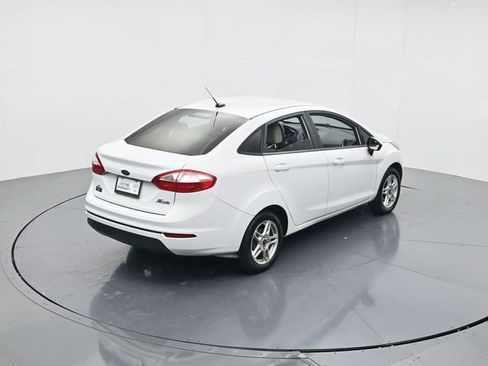 Used 2018 Ford Fiesta SE image 38