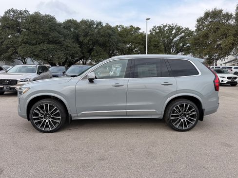 New 2026 Volvo XC90 B5 Plus image 3