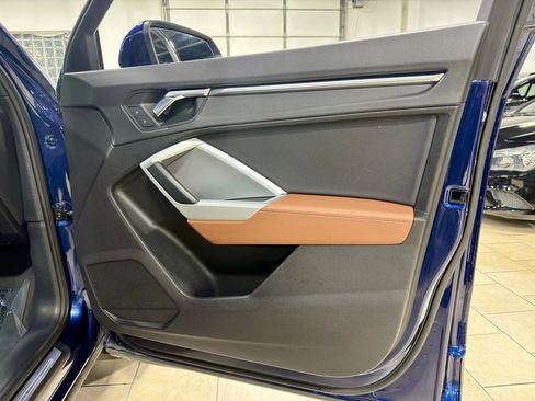 Used 2022 Audi Q3 2.0T Premium Plus w/ Premium Plus Package image 34