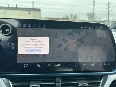 New 2026 Chevrolet Equinox EV LT image 24