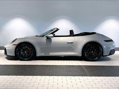 New 2026 Porsche 911 Carrera 4S image 2