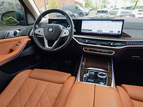 Used 2024 BMW X7 xDrive40i w/ Executive Package AWD/4WD image 47