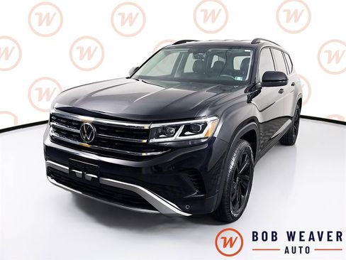 Used 2023 Volkswagen Atlas SE image 3