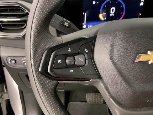Used 2025 Chevrolet TrailBlazer LT AWD/4WD image 18