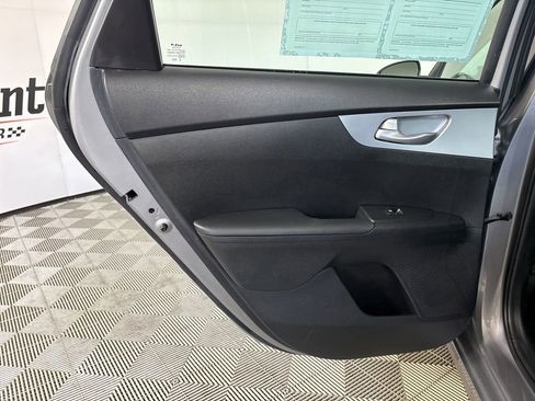 Used 2023 Kia Forte LXS image 19