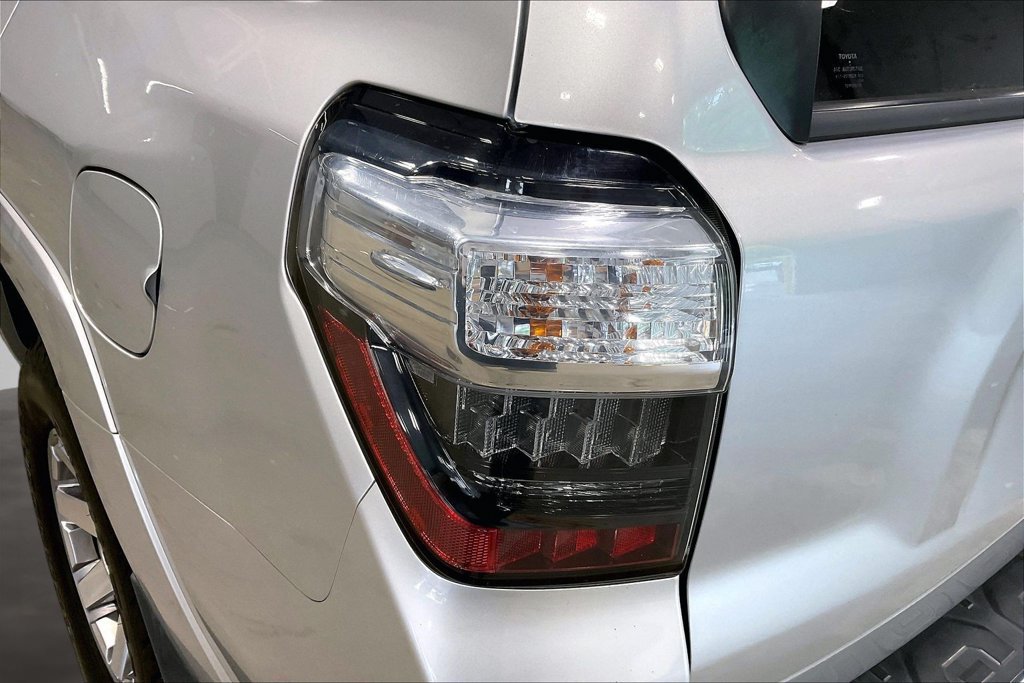 Used 2015 Toyota 4Runner Trail AWD/4WD image 24