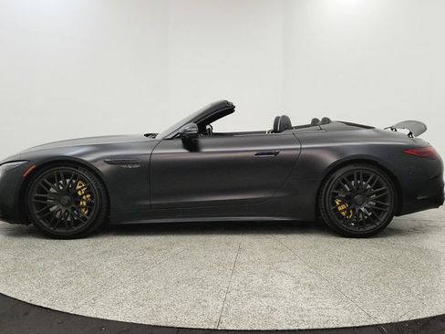Used 2022 Mercedes-Benz SL 63 AMG 4MATIC image 2