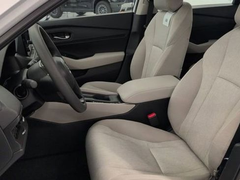 Used 2025 Honda Accord SE image 21