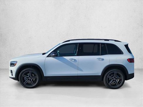 New 2026 Mercedes-Benz GLB 250 image 5