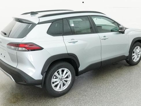 New 2026 Toyota Corolla Cross LE FWD image 18