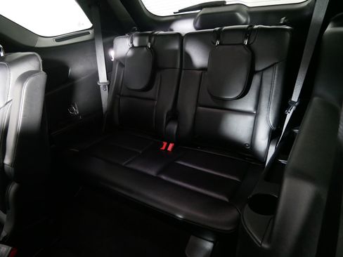 Used 2020 Ford Explorer ST w/ ST Street Pack image 33