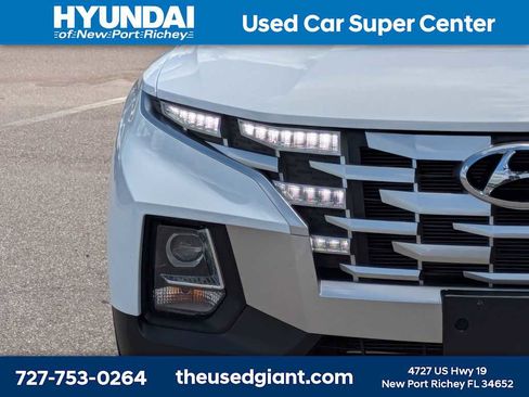 Used 2022 Hyundai Santa Cruz SEL w/ Activity Package FWD image 9