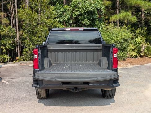 Used 2023 Chevrolet Silverado 1500 Custom AWD/4WD image 13