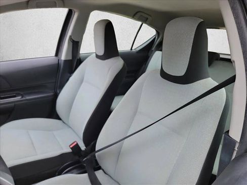 Used 2017 Toyota Prius C One FWD image 13