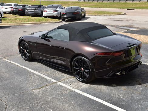 Used 2023 Jaguar F-TYPE R image 10