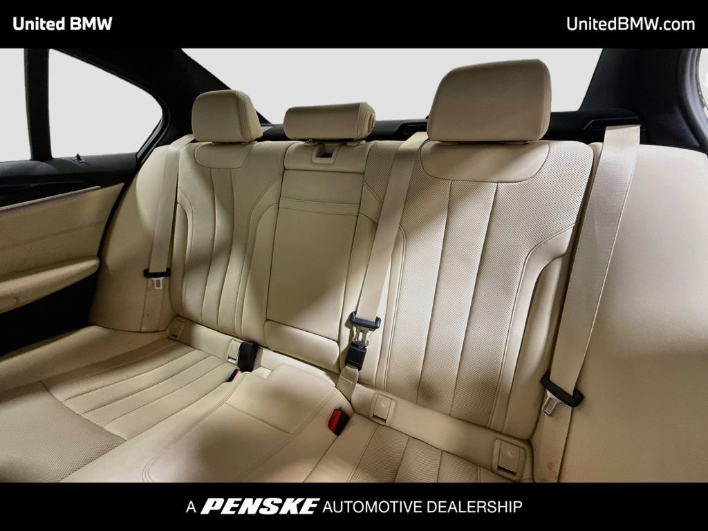Used 2022 BMW 530i w/ Premium Package RWD image 20