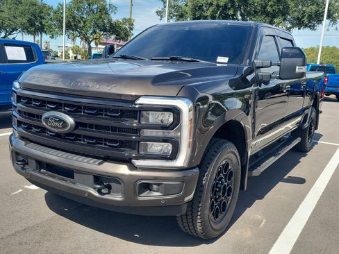 Used 2024 Ford F250 Lariat w/ Lariat Ultimate Package AWD/4WD image 3