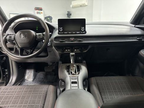 Used 2025 Honda HR-V Sport image 14