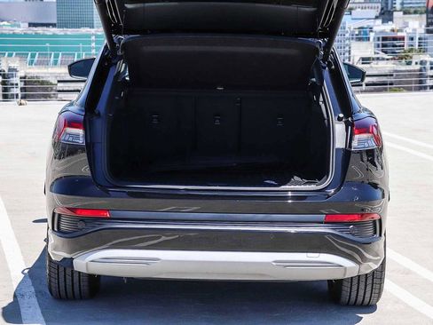 Used 2023 Audi Q4 e-tron Premium Plus w/ Premium Plus RWD image 37