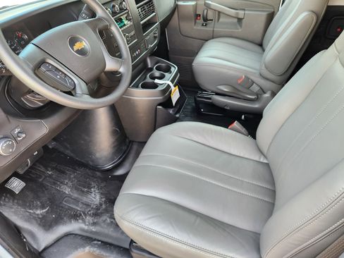 New 2025 Chevrolet Express 2500 w/ Driver Convenience Package image 4