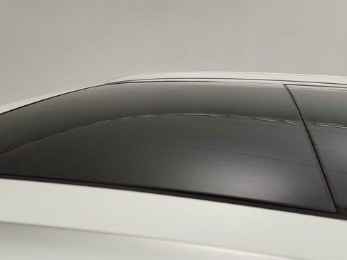 Used 2024 Volkswagen Atlas Cross Sport SE w/ Panoramic Sunroof Package image 10