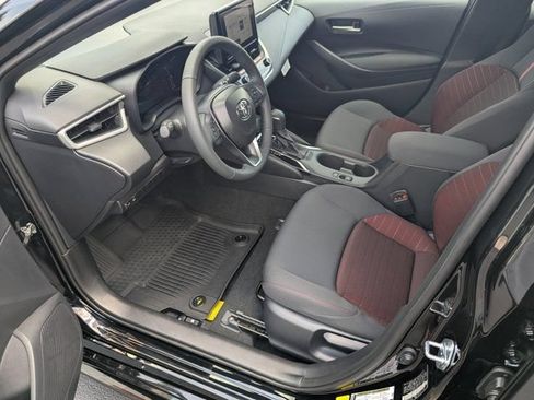 Used 2026 Toyota Corolla SE FWD image 9