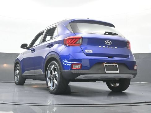 Used 2022 Hyundai Venue SEL FWD image 51