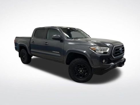 Used 2020 Toyota Tacoma SR5 image 39