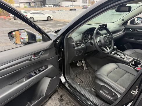 Used 2020 MAZDA CX-5 Touring FWD image 13