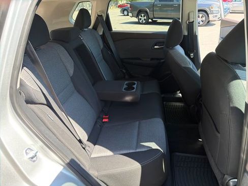 Used 2023 Nissan Rogue SV AWD/4WD image 25