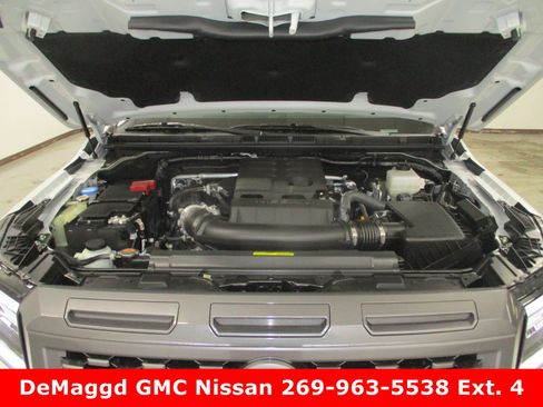 New 2025 Nissan Frontier SL image 10