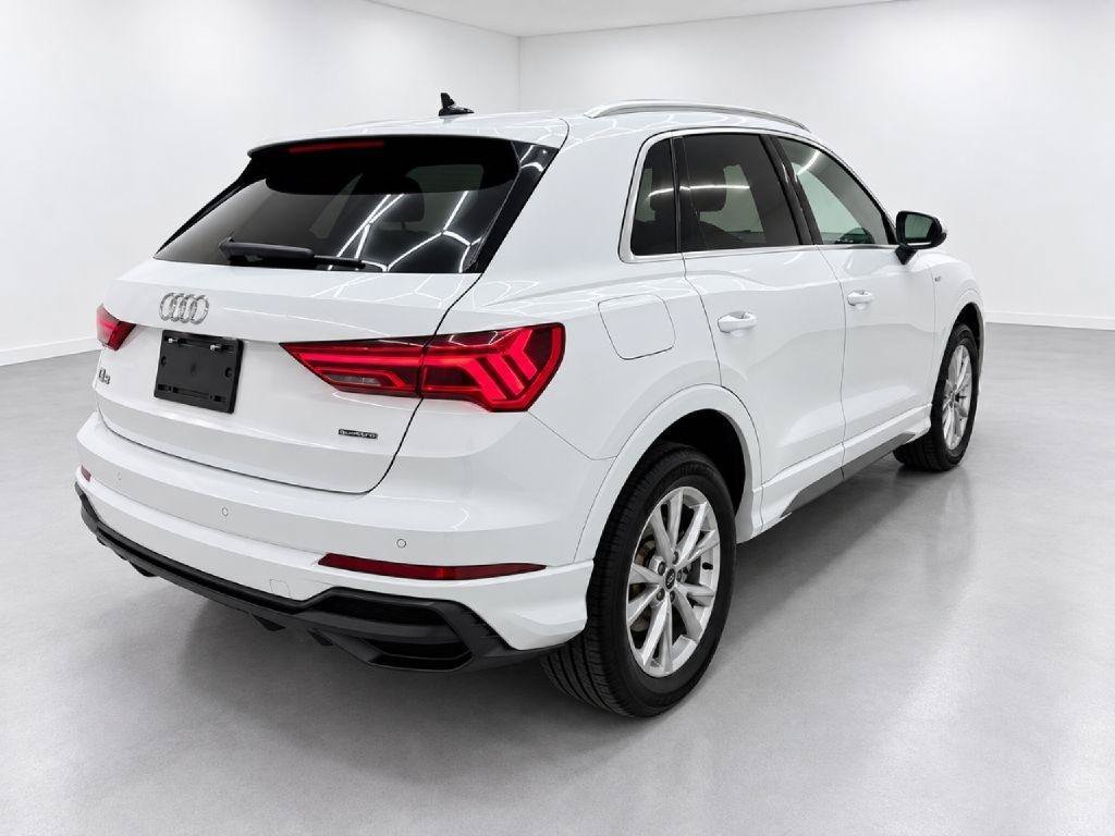 Used 2021 Audi Q3 2.0T Premium Plus w/ Premium Plus Package AWD/4WD image 3