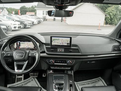 Used 2019 Audi SQ5 Premium Plus w/ Premium Plus Package AWD/4WD image 16