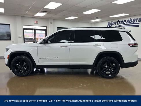 Used 2024 Jeep Grand Cherokee L Laredo AWD/4WD image 9