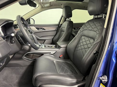 Used 2023 Jaguar F-PACE S image 4