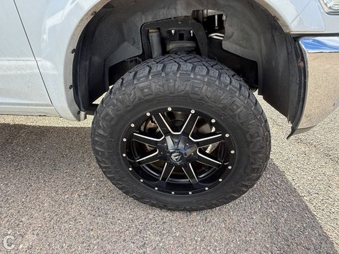 Used 2017 RAM 2500 Laramie AWD/4WD image 6
