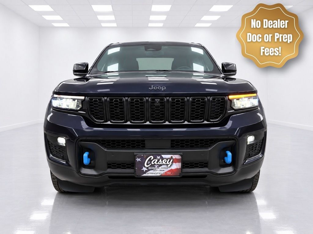 Used 2023 Jeep Grand Cherokee 30th Anniversary AWD/4WD image 2